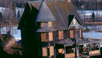 Cronquist House being relocated, 1976. Red Deer Archives. N7725.