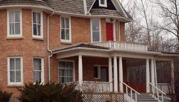 Color photograph of the Cronquist House