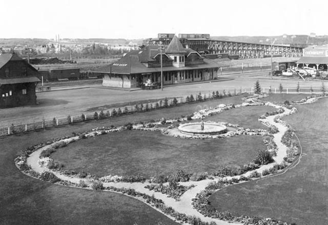 Picture from 1910 of CPR Station and Park.