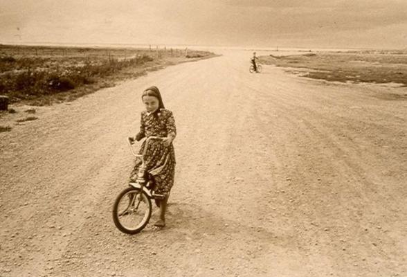 Hutterite Children - George Webber