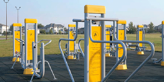 https://www.reddeer.ca/media/reddeerca/recreation-and-culture/outdoor-activities/Outdoor-Gym-Anders-1-700x350.gif